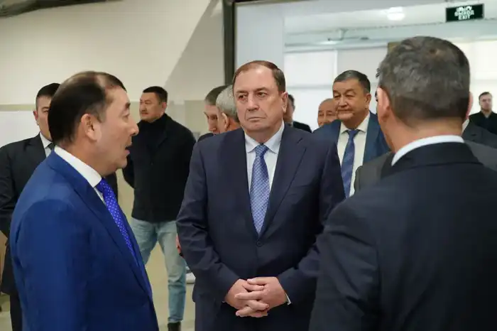 Айдарбеку Сапарову презентовали первый в Казахстане агротехнопарк (8)