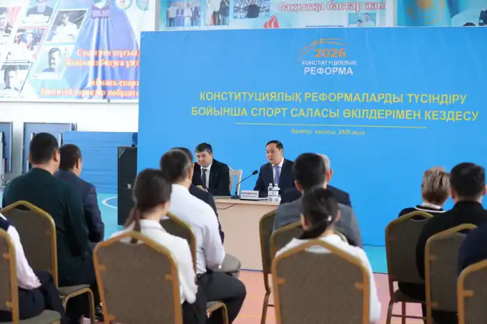 Ербол Карашукеев провел встречи с трудовыми коллективами и спортсменами в Таласском районе (3)