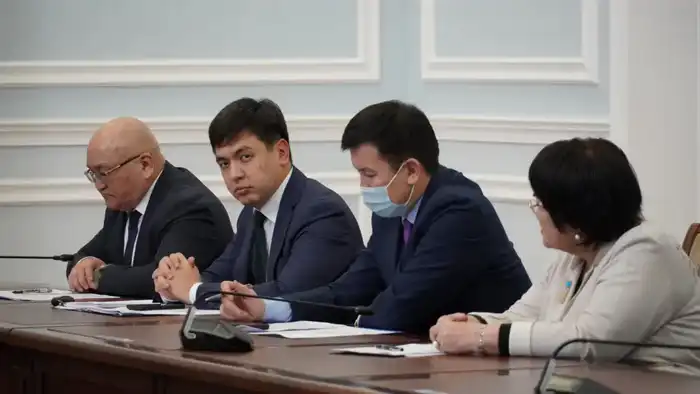 АКТИВ ОБЛАСТИ ПОДДЕРЖАЛ ПРОЕКТ НОВОЙ КОНСТИТУЦИИ (6)