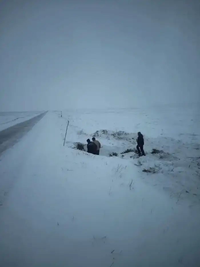 В Курчумском районе начались работы по подготовке к весеннему паводку (6)