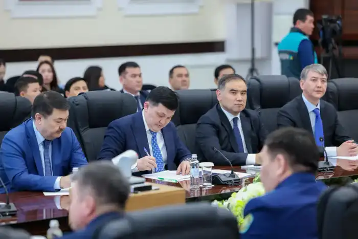 ПРОФИЛАКТИКА ДОЛЖНА ПРОВОДИТЬСЯ СИСТЕМНО И НА ПОСТОЯННОЙ ОСНОВЕ: АКИМ ШЫМКЕНТА — О ПРАВОНАРУШЕНИЯХ (2)