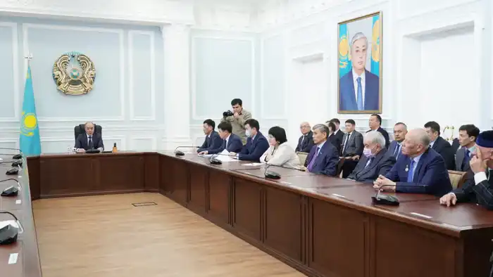 АКТИВ ОБЛАСТИ ПОДДЕРЖАЛ ПРОЕКТ НОВОЙ КОНСТИТУЦИИ (4)