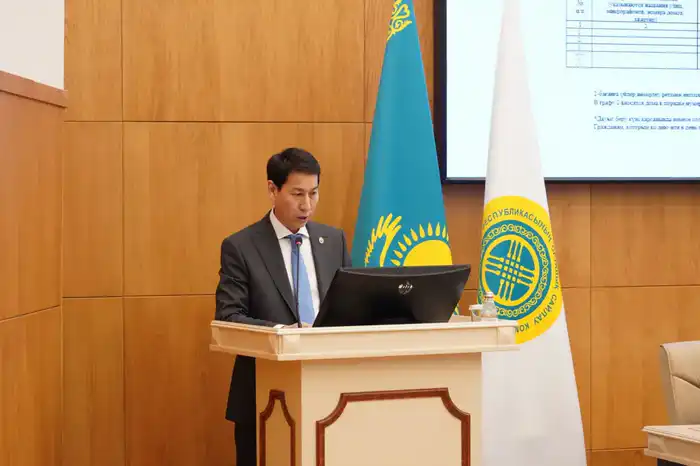 Состоялось заседание ЦКР по вопросам организации и проведения республиканского референдума (2)