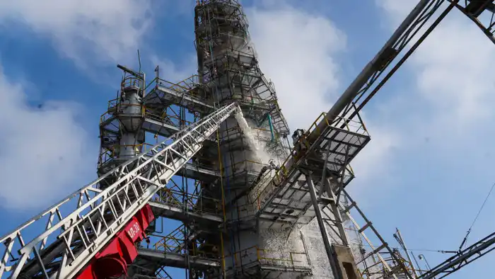 Спасатели МЧС провели пожарно-тактические учения на объектах с массовым пребыванием людей и повышенной пожарной опасностью (10)