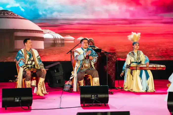 Ансамбль «Жошы» представил традиционное музыкальное искусство Казахстана на Днях культуры в Катаре (5)