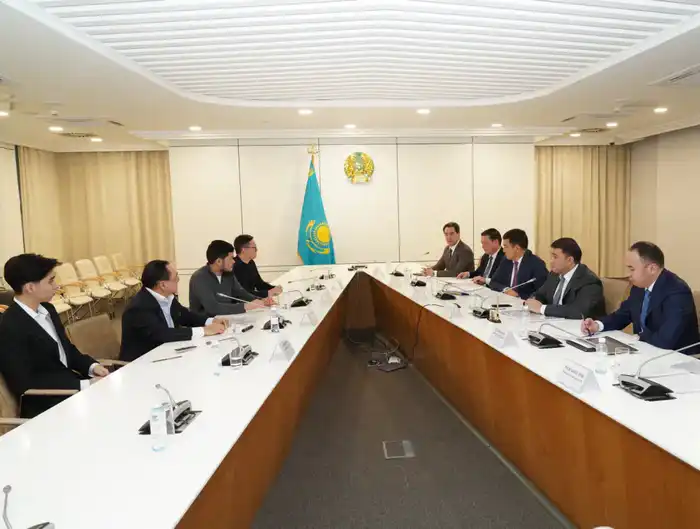 В ТУРКЕСТАНСКОЙ ОБЛАСТИ ВЕДУТСЯ ПЕРЕГОВОРЫ О СТРОИТЕЛЬСТВЕ СПОРТИВНО-ОБРАЗОВАТЕЛЬНОГО ХАБА НОВОГО ПОКОЛЕНИЯ (5)