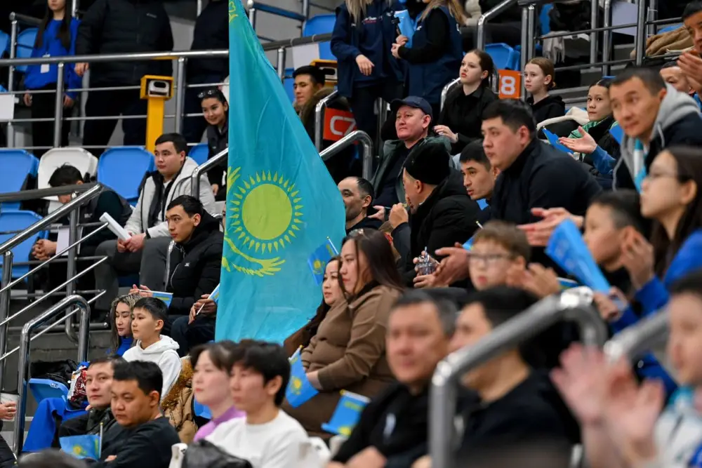 В Семее прошла акция в поддержку проекта новой Конституции (6)