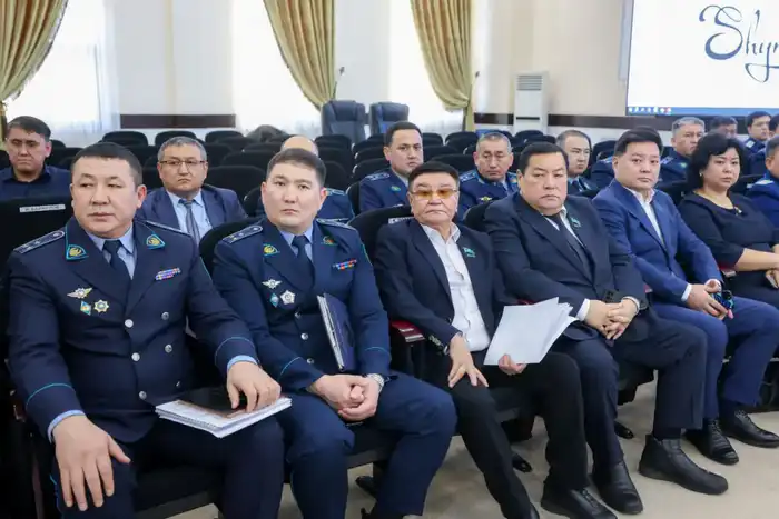 ПРОФИЛАКТИКА ДОЛЖНА ПРОВОДИТЬСЯ СИСТЕМНО И НА ПОСТОЯННОЙ ОСНОВЕ: АКИМ ШЫМКЕНТА — О ПРАВОНАРУШЕНИЯХ (4)