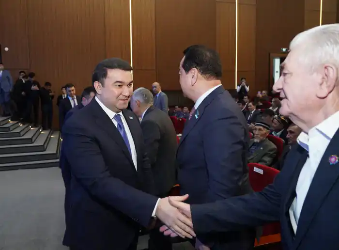 НУРАЛХАН КУШЕРОВ ВСТРЕТИЛСЯ С ЖИТЕЛЯМИ ГОРОДА ТУРКЕСТАНА И ОБСУДИЛ АКТУАЛЬНЫЕ ВОПРОСЫ (3)