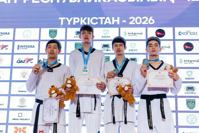 ТУРКЕСТАНСКИЕ ТХЭКВОНДИСТЫ ЗАВОЕВАЛИ 11 МЕДАЛЕЙ НА ЧЕМПИОНАТЕ СТРАНЫ (4)