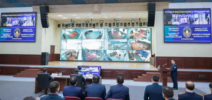 В МВД прошло совещание с участием заместителя Премьер-Министра Министра искусственного интеллекта и цифрового развития Жаслана Мадиева и Министра внутренних дел Ержана Саденова (4)