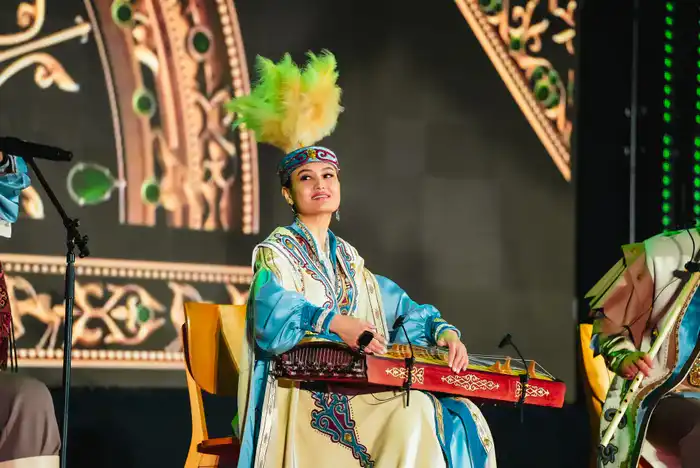 Ансамбль «Жошы» представил традиционное музыкальное искусство Казахстана на Днях культуры в Катаре (6)