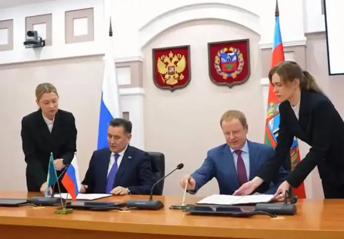 Двустороннее сотрудничество: между ВКО и Алтайским краем подписан протокол договорённостей (3)