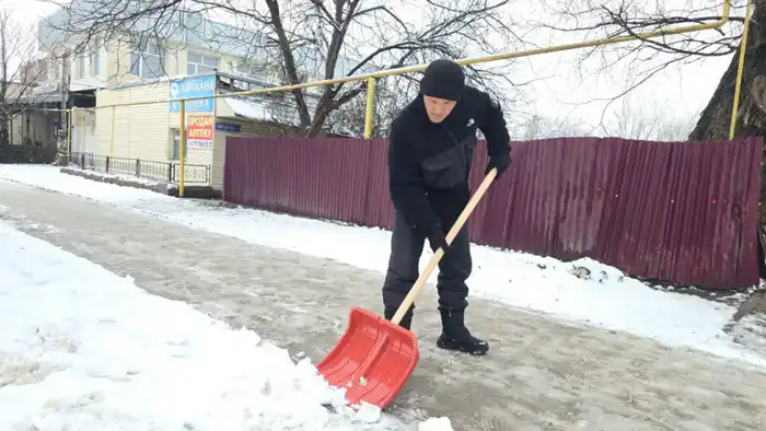 Из-за непогоды коммунальные службы Жамбылской области перешли на усиленный режим работы (9)