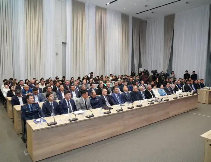 В ТУРКЕСТАНСКОЙ ОБЛАСТИ ОБСУДИЛИ ОСНОВНЫЕ ПРИОРИТЕТЫ И ИЗМЕНЕНИЯ КОНСТИТУЦИОННЫХ РЕФОРМ (5)