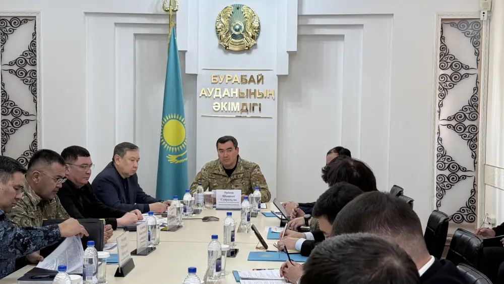 Глава МЧС посетил пострадавших и поручил обеспечить всестороннюю помощь (10)