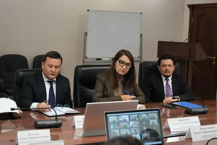 Под председательством Министра юстиции РК Ерлана Сарсембаева состоялось аппаратное совещание (3)