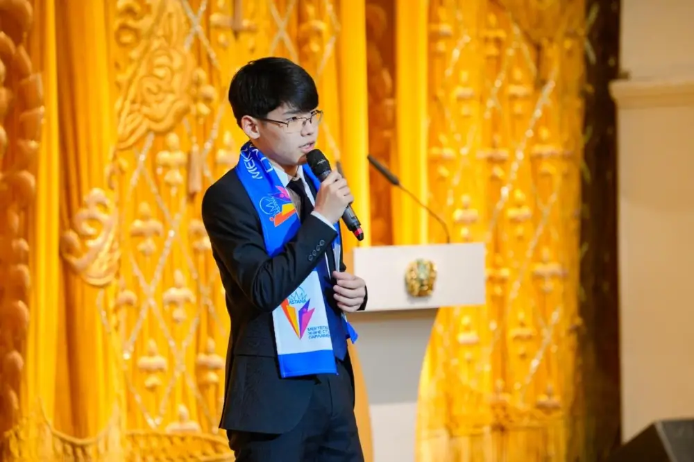 «Закон и порядок»: профилактический спектакль о вреде наркотиков представили столичной молодежи (7)