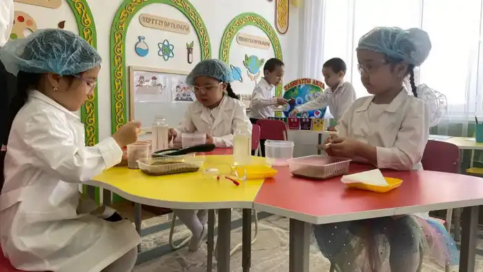 В Астане прошел практический семинар для педагогов детских садов и учителей школ (5)