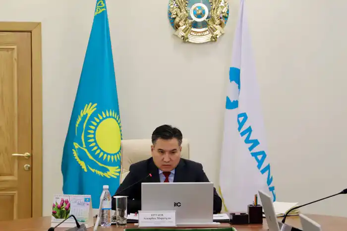 А. Ертаев провел прием граждан в общественной приемной партии «Аманат» (2)