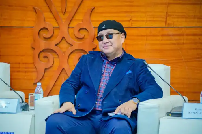 «Закон и порядок»: в Астане прошла профилактическая акция для студентов (7)