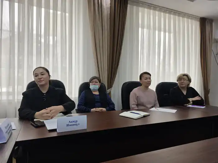 В Астане эксперты обсудили проект новой Конституции: правовой фундамент семейных ценностей и социальная защита (2)