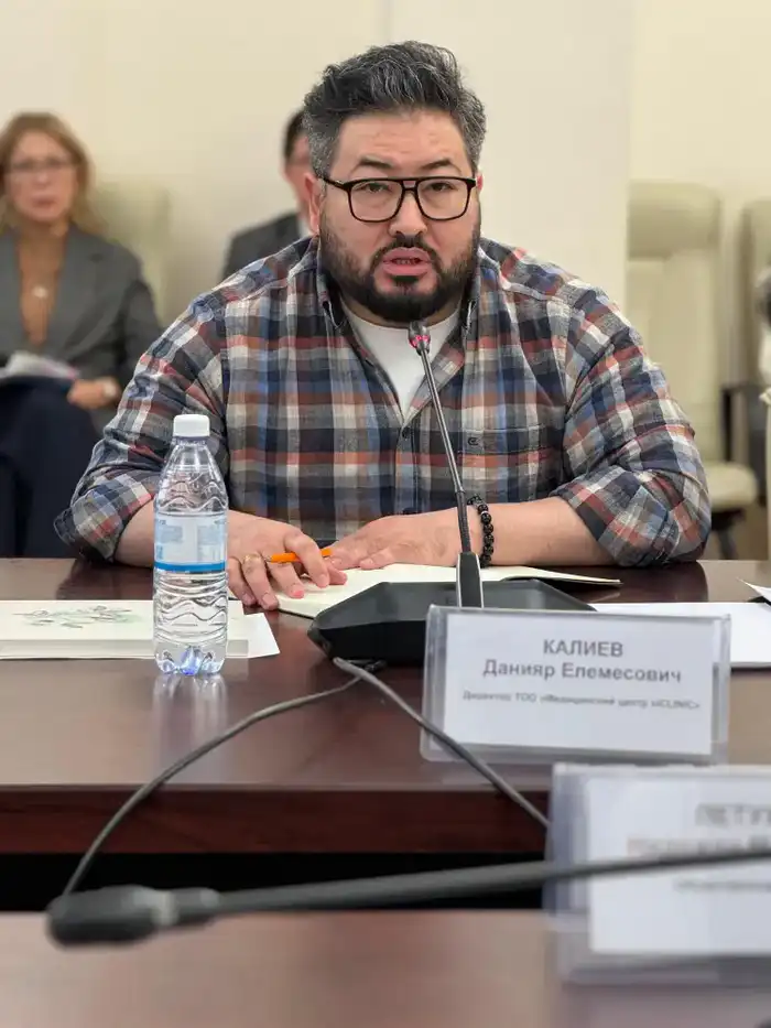 В МИНЗДРАВЕ ОБСУДИЛИ ПРОЕКТ КОНСТИТУЦИОННЫХ ИЗМЕНЕНИЙ В ЧАСТИ ПРАВА НА МЕДИЦИНСКУЮ ПОМОЩ (5)