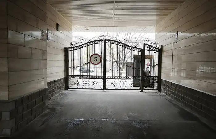 арка и ворота