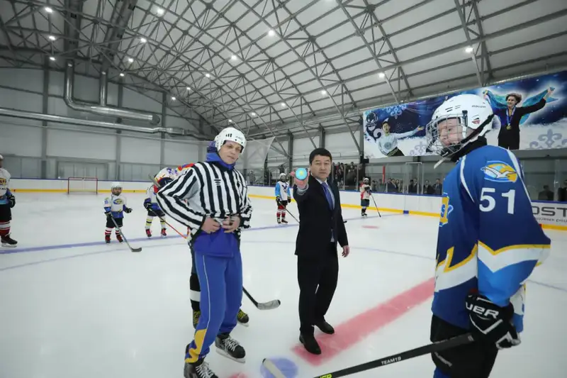 В Мангистауской области открылся ледовый дворец международного стандарта (8)