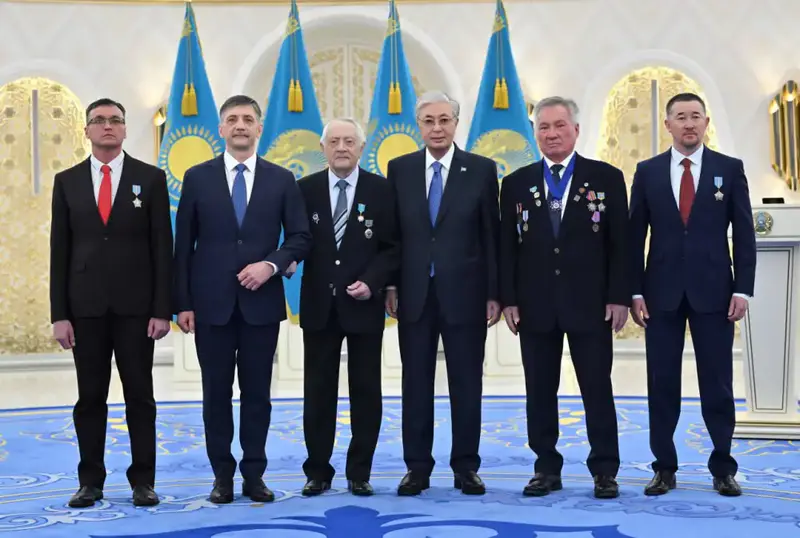 Касым-Жомарт Токаев: «Жизненный путь Ерванда Тихоновича – яркий пример созидательного патриотизма, уникальной самоотверженности и высочайшего профессионализма» (4)