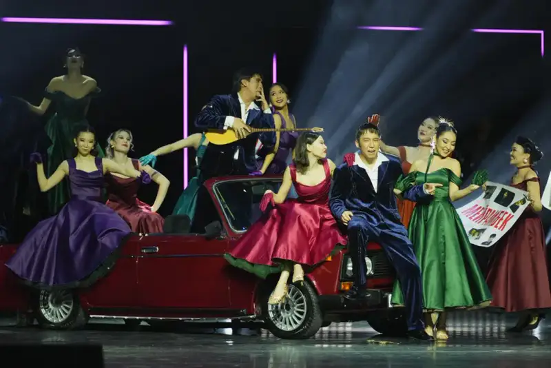 СПЕКТАКЛЬ «МУЗАРТ» ТУРКЕСТАНСКОГО ТЕАТРА ПРЕДСТАВИЛИ ВО ДВОРЦЕ РЕСПУБЛИКИ В АЛМАТЫ (4)