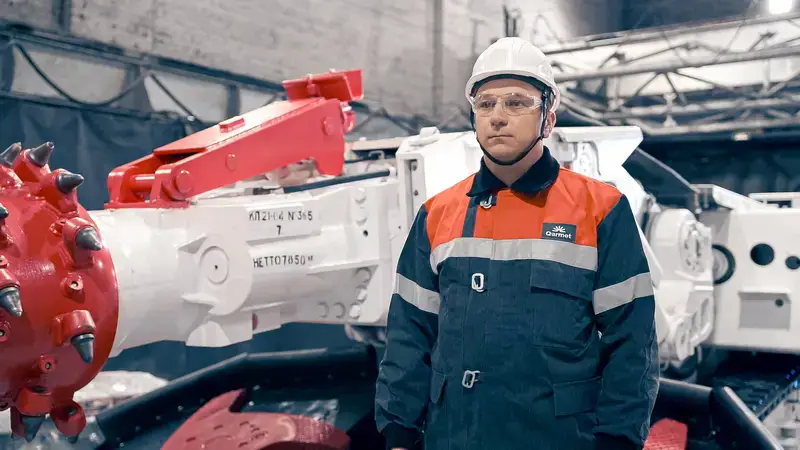 В Карагандинской области на шахтах угольного департамента Qarmet обновят проходческие комбайны (4)