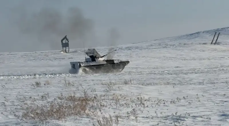 В Усть-Каменогорском гарнизоне подразделения механизированной бригады отработали огневое поражение целей (5)
