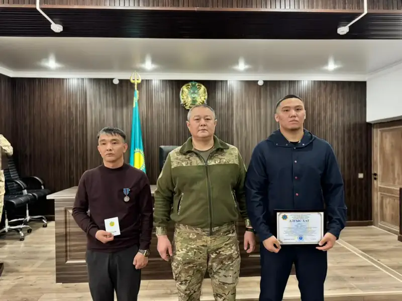 Жители Тараза награждены за спасение людей при пожаре (4)