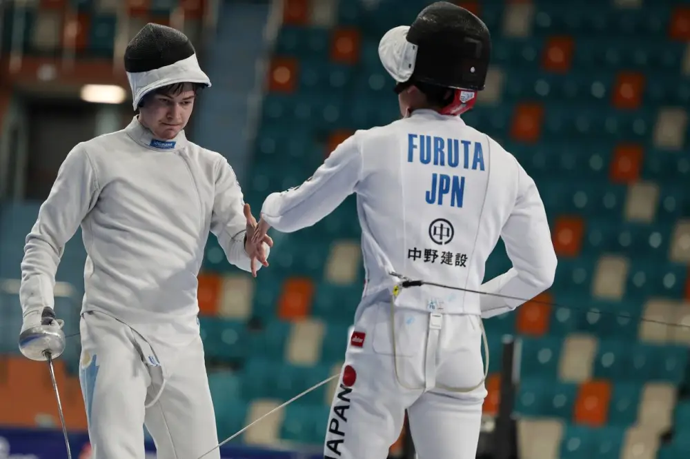 Мужская сборная Казахстана по фехтованию завершила Кубок мира в ТОП-5 (6)