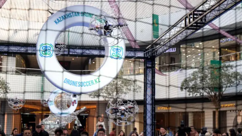 Digital Nauryz: турнир по дрон-футболу среди школьников провели в Астане (10)
