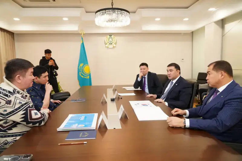 НУРАЛХАН КУШЕРОВ ПРИНЯЛ ПРОДЮСЕРА ЖАНАТА МУКАНОВА И ПЕВЦА ТОРЕГАЛИ ТОРЕАЛИ (3)