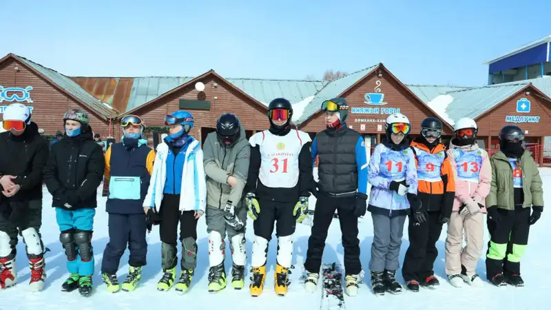 В ВКО стартовали чемпионат и молодежное первенство РК по сноуборду (5)
