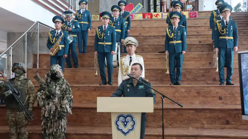 Весенний призыв: в Туркестанской области отправили первую команду новобранцев в Пограничную службу (5)