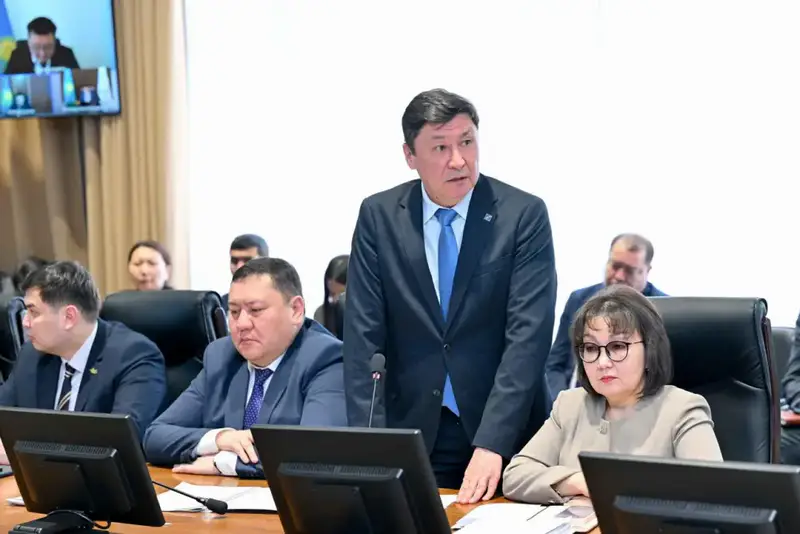 В области Абай обсудили вопросы развития искусственного интеллекта (4)