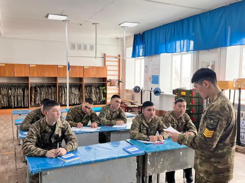 Около 200 курсантов Военного института Сухопутных войск завершили войсковую стажировку в гарнизонах страны (5)