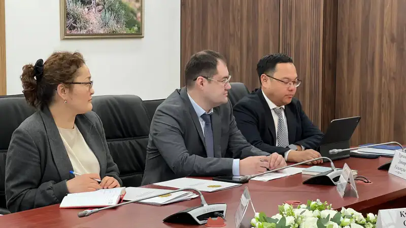 Встреча с участниками волонтерской группы «Экозащитники» (3)