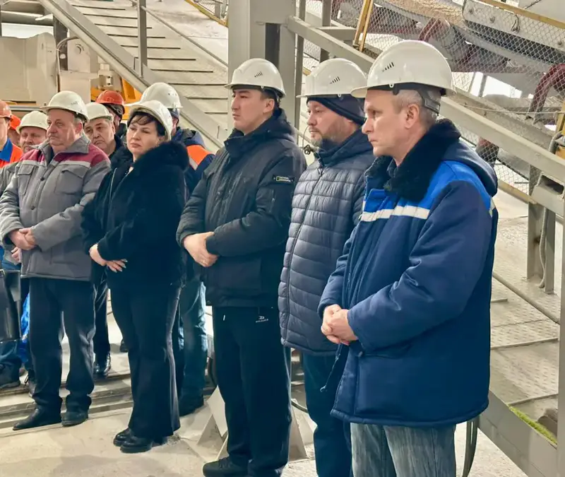 В ОБЛАСТИ АБАЙ РЕГИОНАЛЬНАЯ КОАЛИЦИЯ ПРОВЕЛА ВСТРЕЧУ С ТРУДОВЫМ КОЛЛЕКТИВОМ ПРЕДПРИЯТИЯ «СИЛИКАТ» (6)