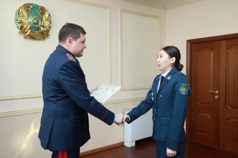 Отличившихся криминалистов наградили в столице (3)