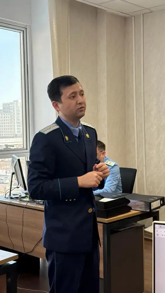 «Закон и порядок»: День открытых дверей провели для школьников в столичной прокуратуре (4)