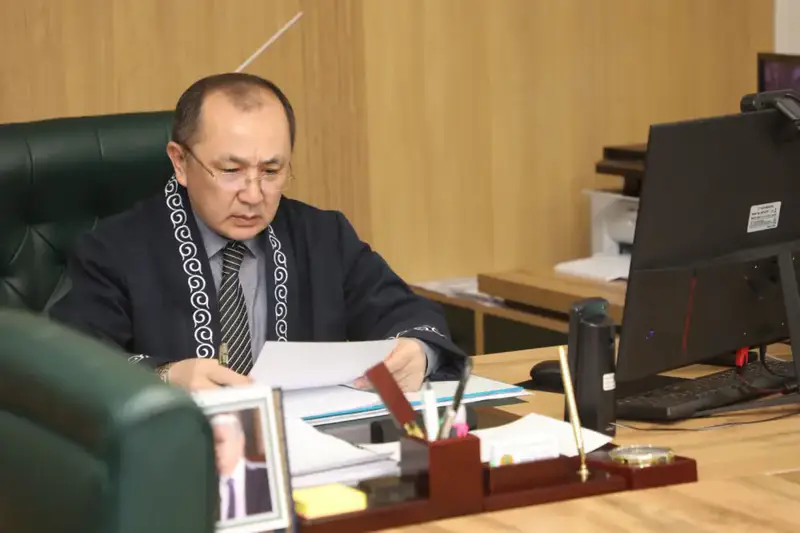 ГОСУДАРСТВЕННЫЕ СЛУЖАЩИЕ ТУРКЕСТАНСКОЙ ОБЛАСТИ ПРИШЛИ НА РАБОТУ В НАЦИОНАЛЬНОЙ ОДЕЖДЕ И ПОДДЕРЖАЛИ ДЕКАДУ “НАУРЫЗНАМА” (8)