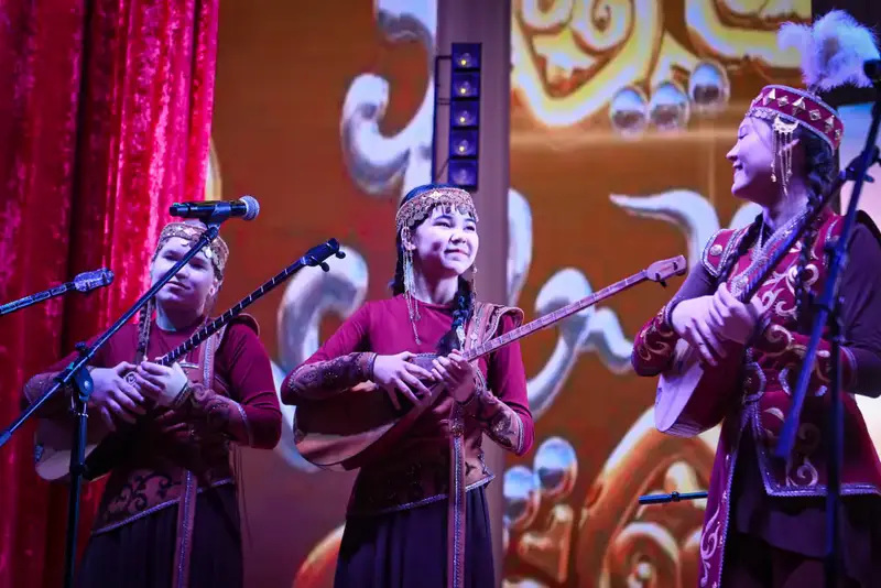 Наурызнама–2026: В Актобе проходит 24-часовой вечер жырау в рамках Дня культуры и национальных традиций (6)