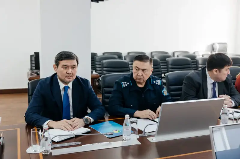 В Атырау состоялось совещание по вопросам экологии и озеленения (2)