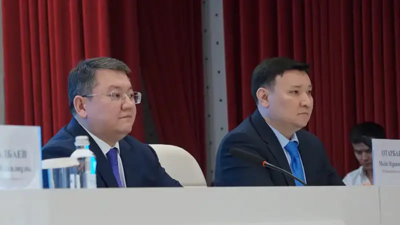 ТУРКЕСТАН: СОВЕТНИК ПРЕЗИДЕНТА МАЛИК ОТАРБАЕВ ВСТРЕТИЛСЯ С ЖИТЕЛЯМИ ОРДАБАСИНСКОГО РАЙОНА (5)