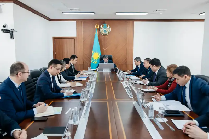 В Атырау состоялось совещание по вопросам экологии и озеленения (6)